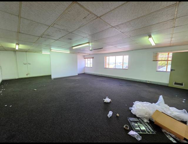 394M² MINI FACTORY TO LET IN KYA SANDS